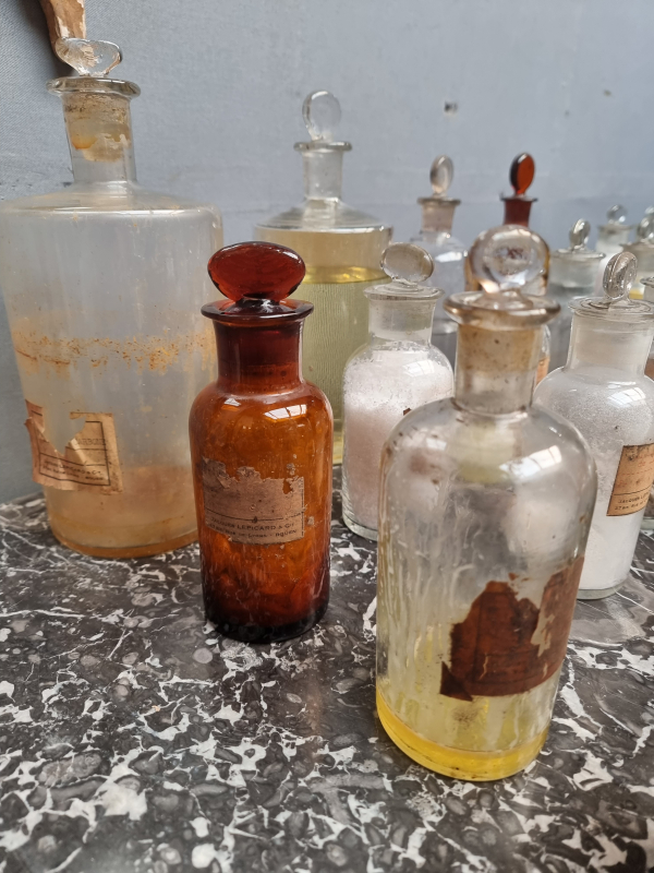 Collection of 30 antique bottles of pharmacy
