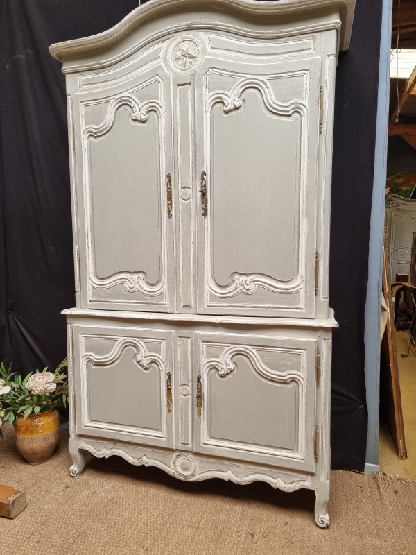 19 c.th French Arched top painted buffet