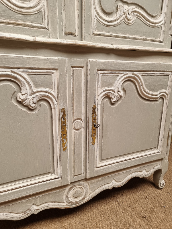 19 c.th French Arched top painted buffet