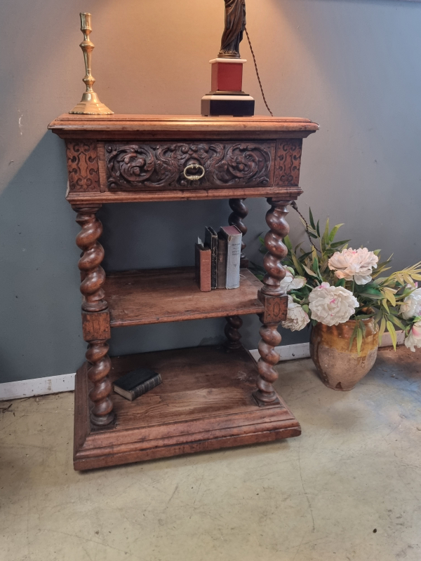 French antique Louis XIII small oak table
