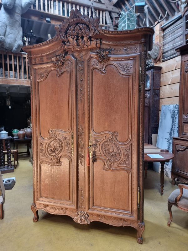 18 C.th antique Wedding armoire with birds