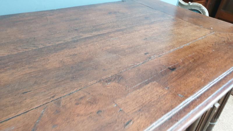 End 17C;th french antique oak trunk